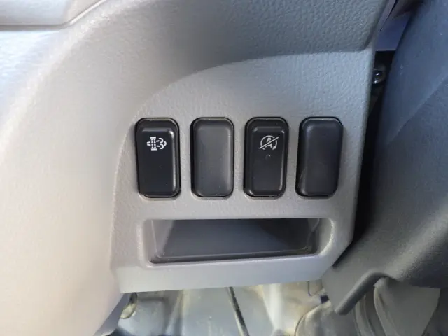 三菱 キャンター 2RG-FBA60(2WD)の写真12