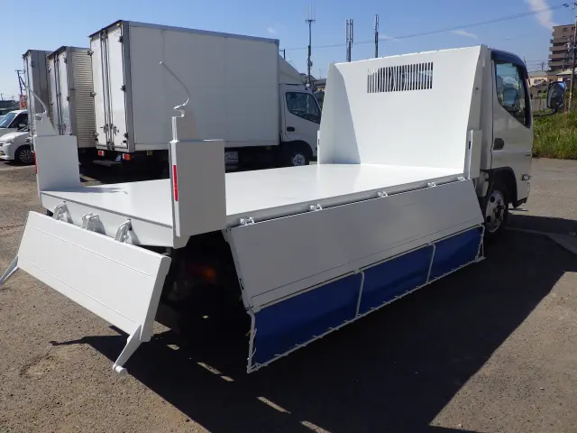 三菱 キャンター 2RG-FBA60(2WD)の写真21