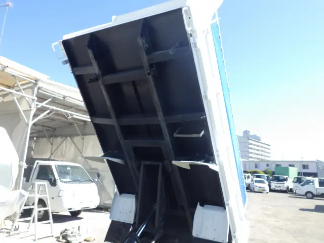 三菱 キャンター 2RG-FBA60(2WD)の写真26