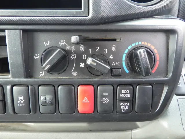 トヨタ ダイナ 2RG-XZU605(2WD)の写真11