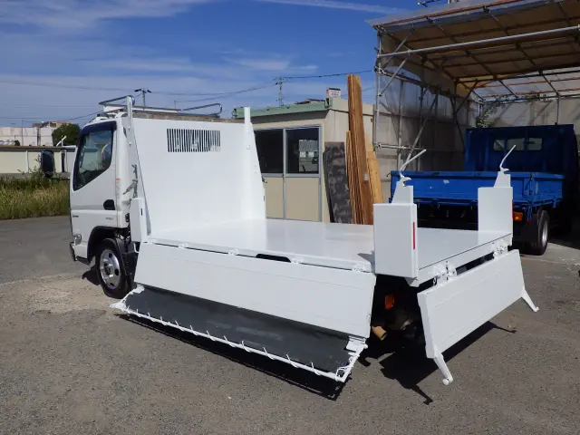 三菱 キャンター 2RG-FBA60(2WD)の写真21