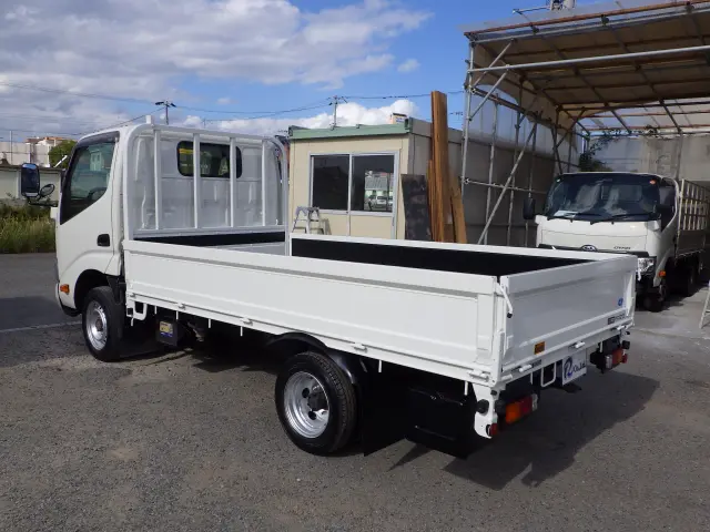 トヨタ ダイナ 2DG-GDY231(2WD)の写真2