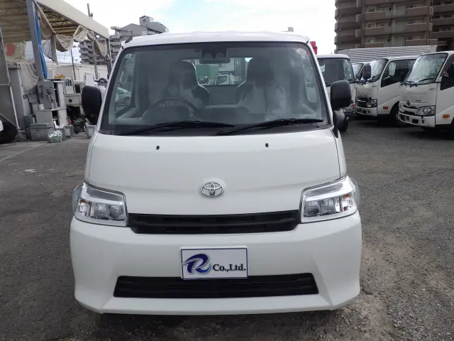 トヨタ タウンエーストラック 5BF-S403U(2WD)の写真4
