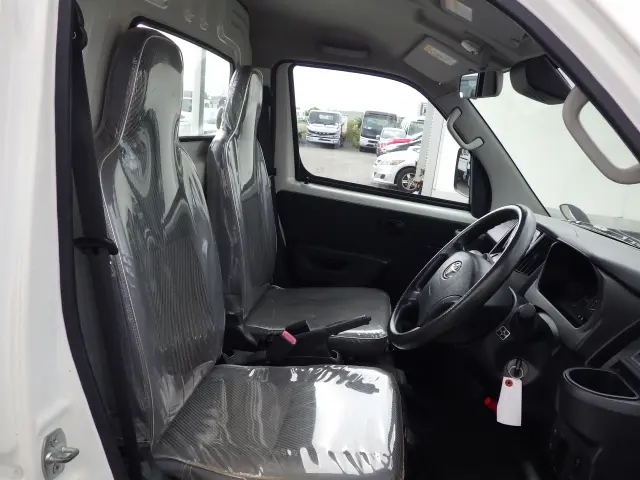 トヨタ タウンエーストラック 5BF-S403U(2WD)の写真7