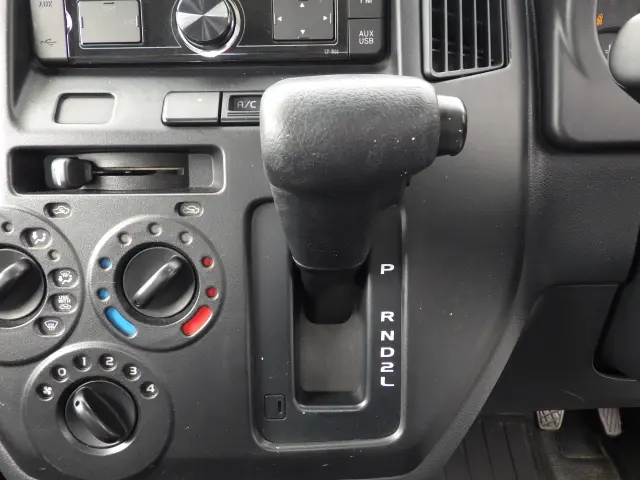 トヨタ タウンエーストラック 5BF-S403U(2WD)の写真12
