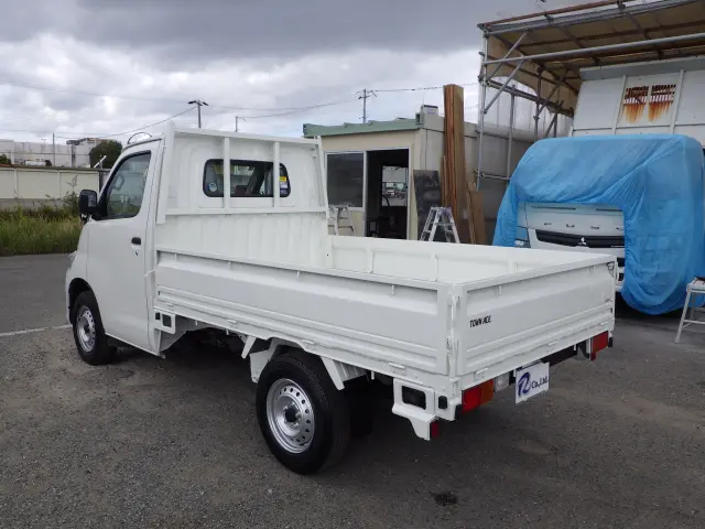 トヨタ タウンエーストラック 5BF-S403U(2WD)の写真24