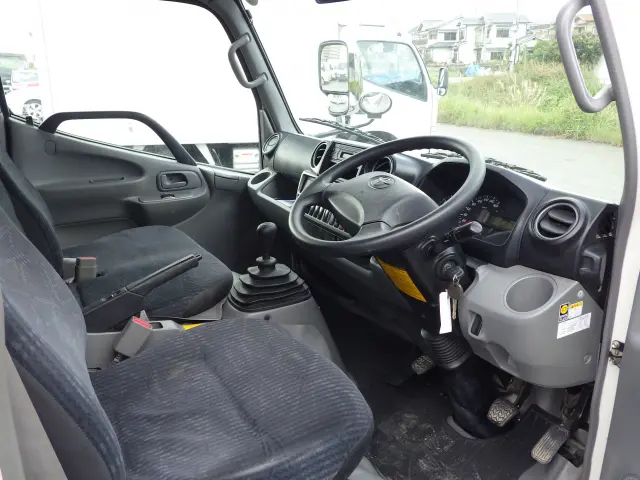 トヨタ トヨエース QDF-KDY231(2WD)の写真6