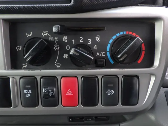 トヨタ トヨエース QDF-KDY231(2WD)の写真15