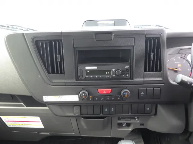 いすゞ エルフ 3DF-NHR87AF(2WD)の写真13