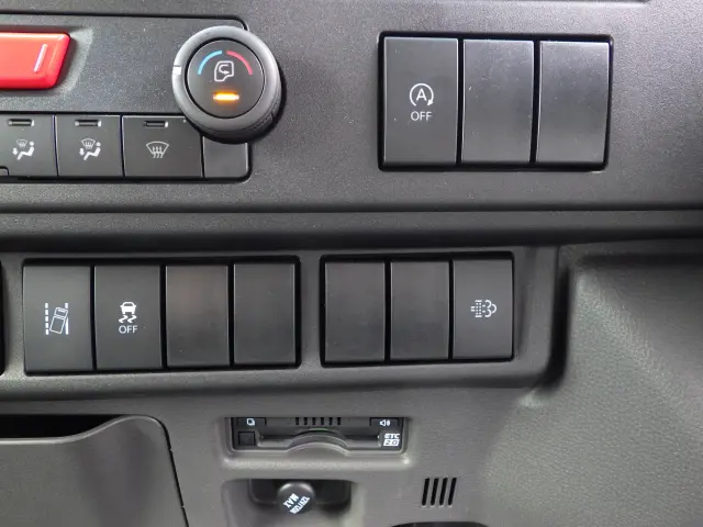 いすゞ エルフ 3DF-NHR87AF(2WD)の写真16
