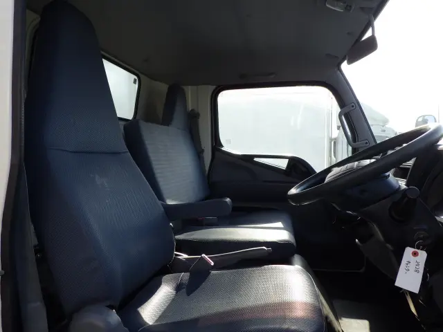 三菱 キャンター TKG-FEBMO(2WD)の写真7