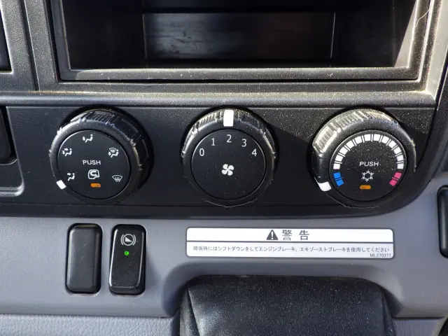 三菱 キャンター TKG-FEBMO(2WD)の写真11