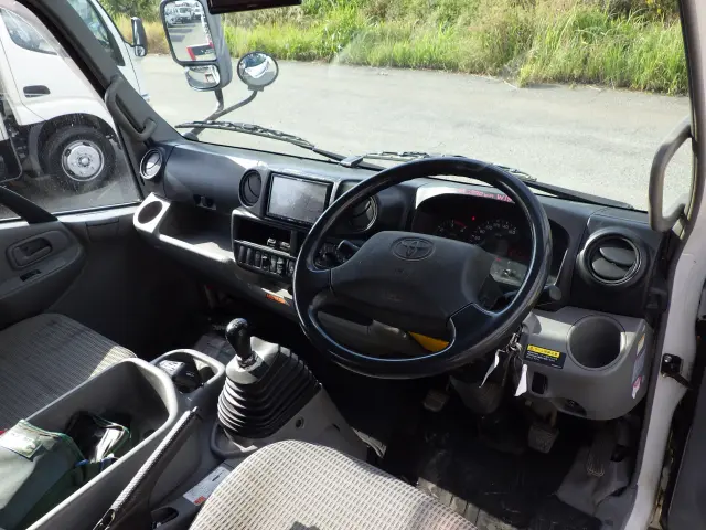 トヨタ ダイナ TKG-XZU640(2WD)の写真6