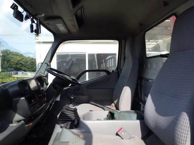 トヨタ ダイナ TKG-XZU640(2WD)の写真8
