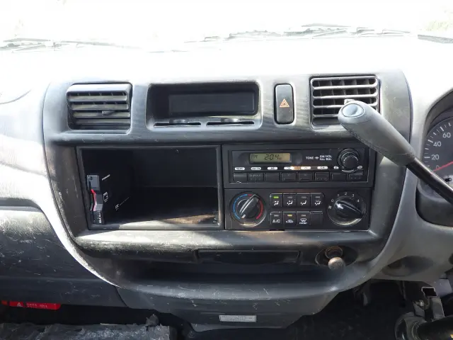 マツダ ボンゴトラック DBF-SLP2T(2WD)の写真9
