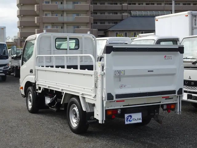 トヨタ ダイナ LDF-KDY281(4WD)の写真2