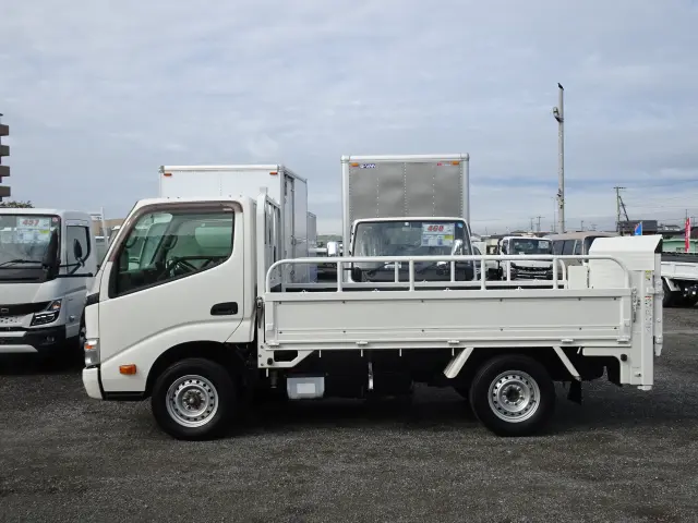 トヨタ ダイナ LDF-KDY281(4WD)の写真3