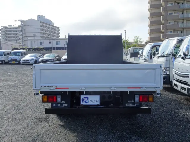 いすゞ エルフ TPG-NPR85AR(2WD)の写真5