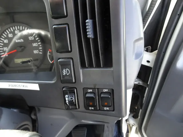 いすゞ エルフ TPG-NPR85AR(2WD)の写真13