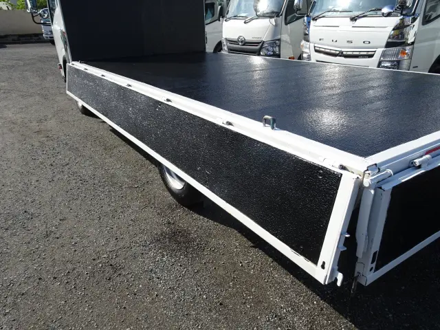 いすゞ エルフ TPG-NPR85AR(2WD)の写真20