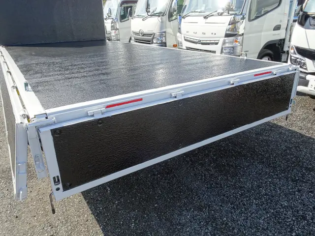 いすゞ エルフ TPG-NPR85AR(2WD)の写真21