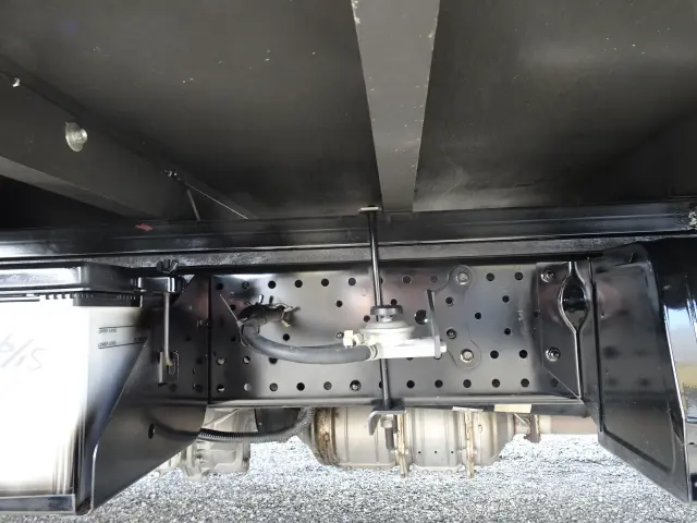 いすゞ エルフ TPG-NPR85AR(2WD)の写真30