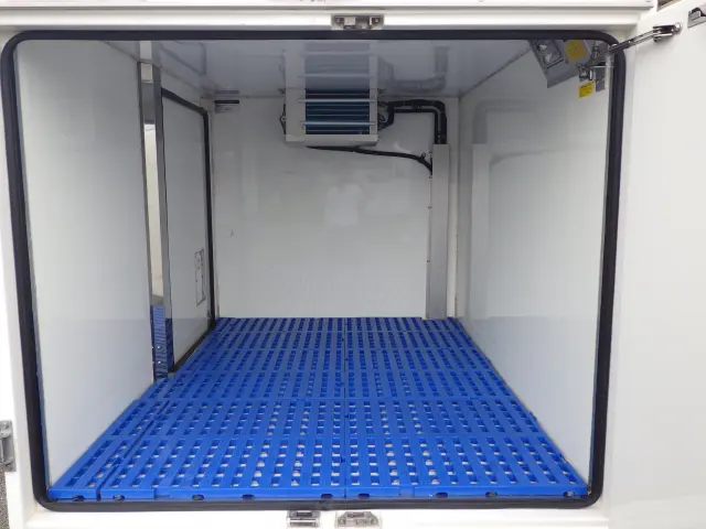 ダイハツ ハイゼットトラック EBD-S500P(2WD)の写真14