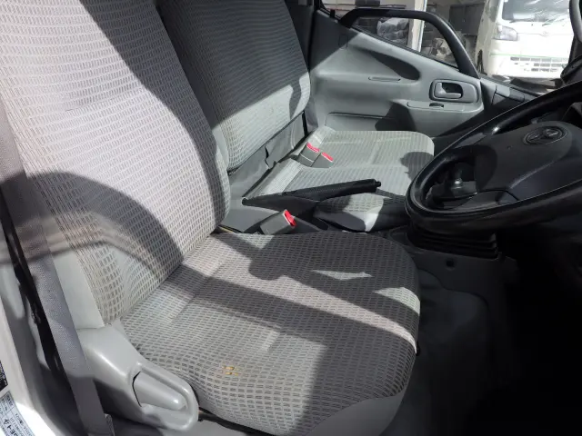 トヨタ トヨエース TKG-XZU605(2WD)の写真7