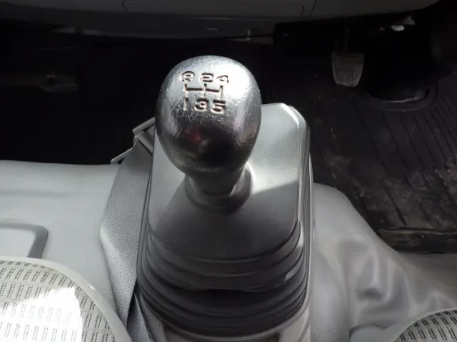 トヨタ トヨエース TKG-XZU605(2WD)の写真11