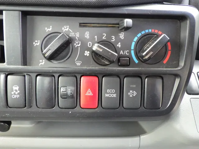 トヨタ ダイナ TKG-XZC605(2WD)の写真11