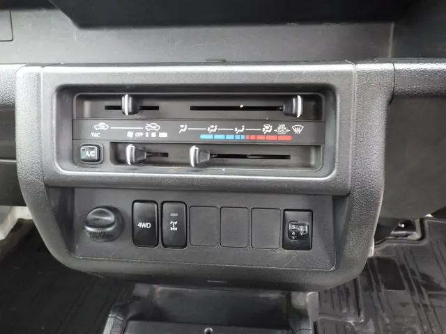 ダイハツ ハイゼットトラック EBD-S510P(4WD)の写真10
