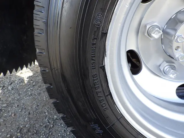 三菱 キャンター TKG-FBA60(2WD)の写真38