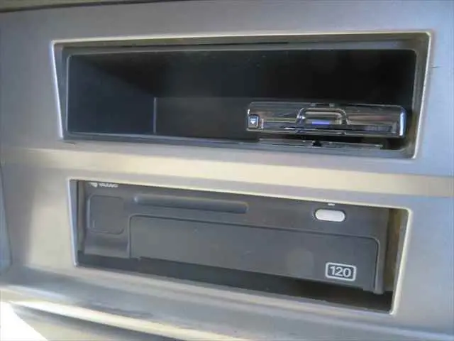 管理番号3322|日野 プロフィア QKG-FS1EKDA(6x4)の写真39