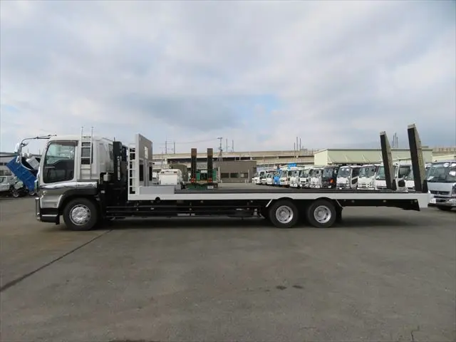 管理番号3509|いすゞ ギガ LKG-CYZ77AJ(6x4)の写真9