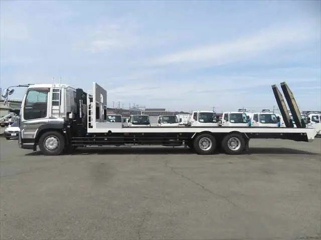 管理番号3509|いすゞ ギガ LKG-CYZ77AJ(6x4)の写真9