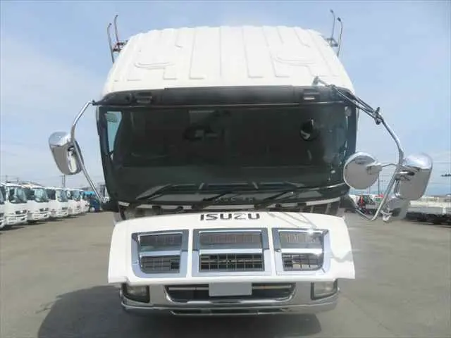 管理番号3509|いすゞ ギガ LKG-CYZ77AJ(6x4)の写真10