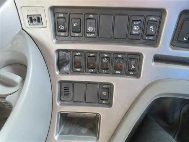 管理番号3515|UD クオン QKG-CG5ZM(8x4)の写真46