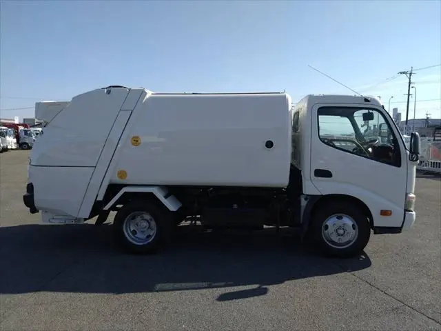 管理番号3542|日野 デュトロ TKG-XZU600E(2WD)の写真5