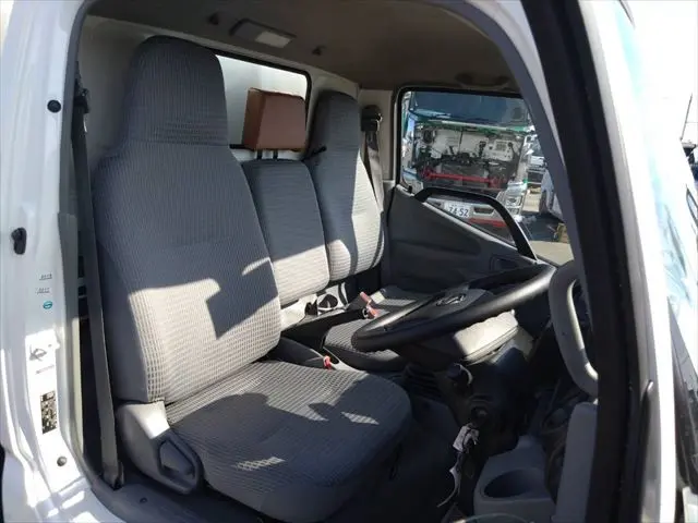 管理番号3542|日野 デュトロ TKG-XZU600E(2WD)の写真34