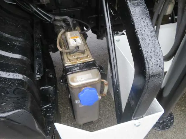 管理番号3588|UD コンドル QDG-PW39L(6x4)の写真28