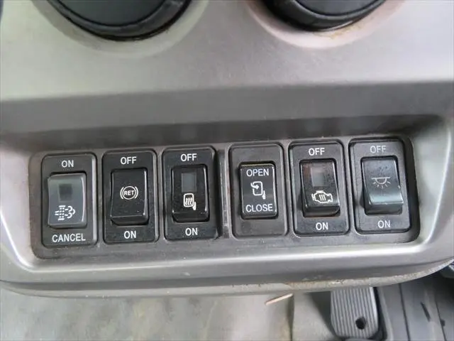 管理番号3588|UD コンドル QDG-PW39L(6x4)の写真35