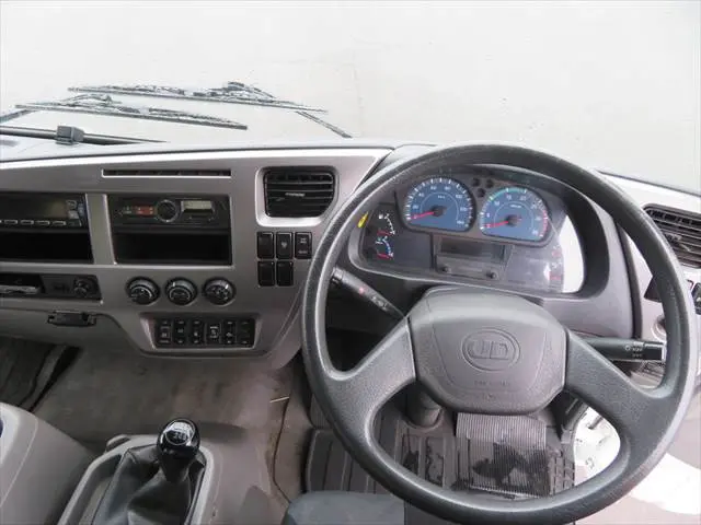 管理番号3588|UD コンドル QDG-PW39L(6x4)の写真40