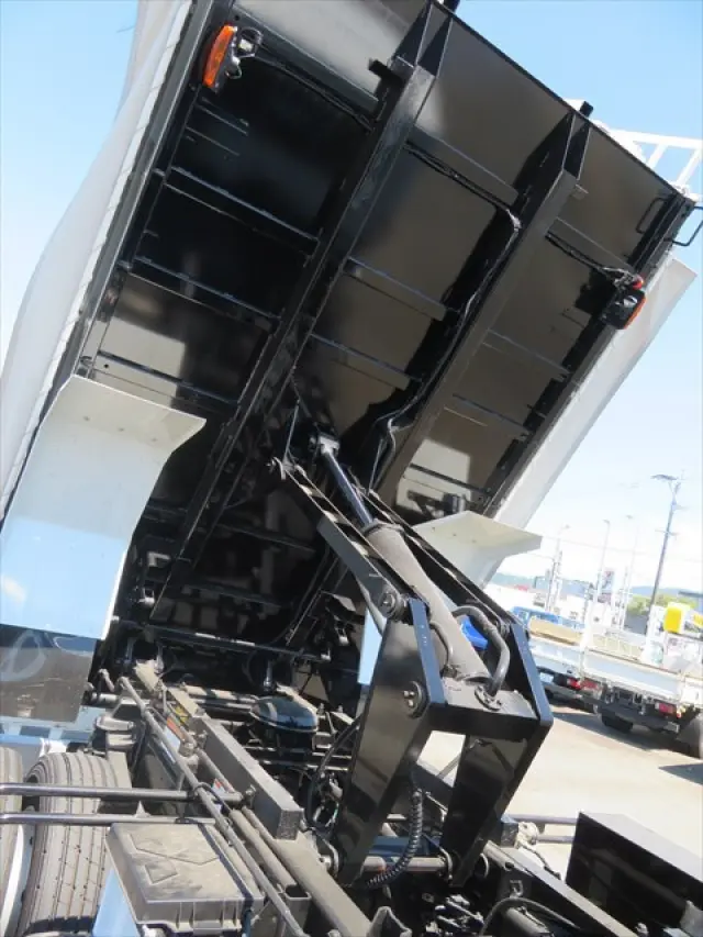 管理番号3645|三菱 ファイター 2KG-FK62FZ(2WD)の写真23