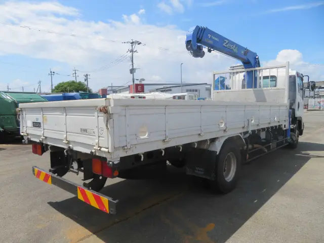 いすゞ フォワード SKG-FRR90S1(2WD)の写真6