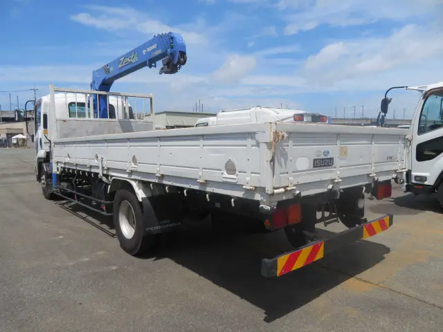 いすゞ フォワード SKG-FRR90S1(2WD)の写真8