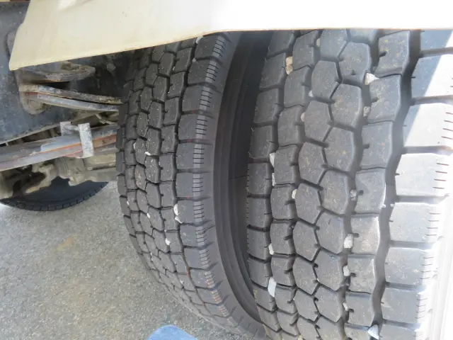 いすゞ フォワード SKG-FRR90S1(2WD)の写真27