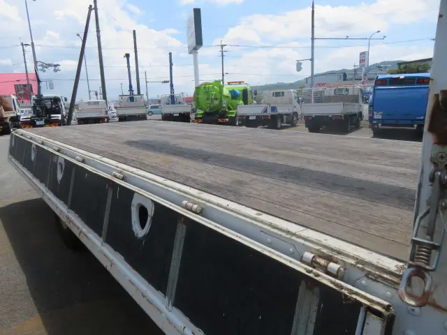 いすゞ フォワード SKG-FRR90S1(2WD)の写真37