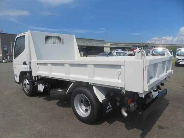 管理番号3670|三菱 キャンター 2RG-FBA60(2WD)の写真8