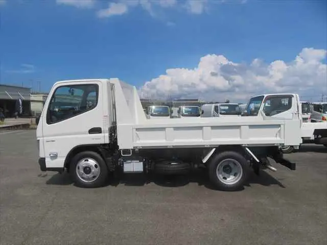 管理番号3670|三菱 キャンター 2RG-FBA60(2WD)の写真9