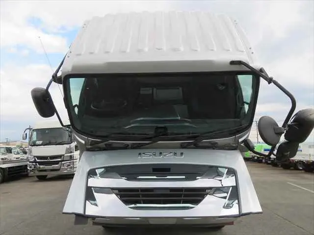 管理番号3728|いすゞ ギガ 2PG-CXZ77CT(6x4)の写真17